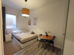 Private rooms on Tamarit street